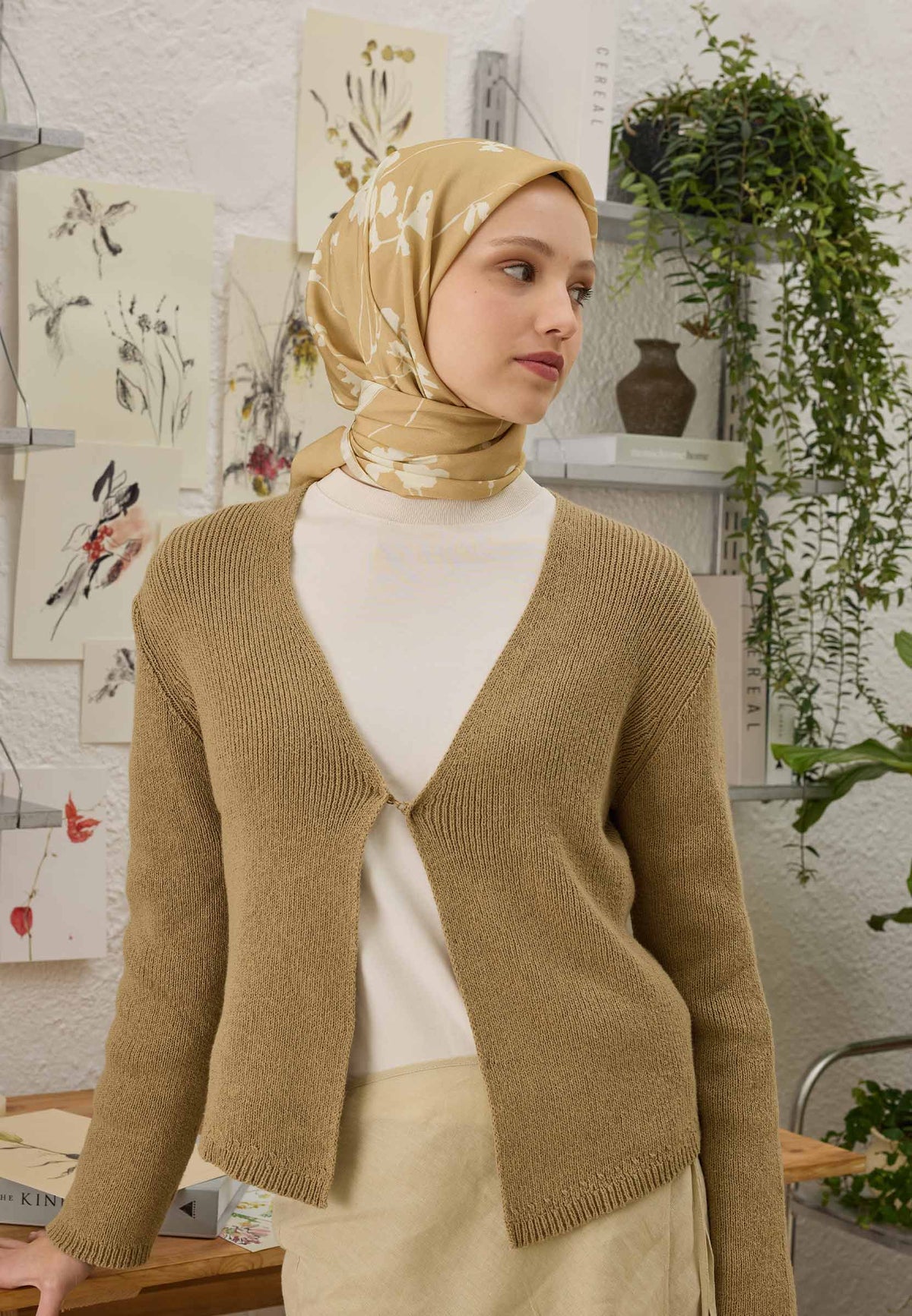 Gold Perla Desen Pamuk İpek Eşarp