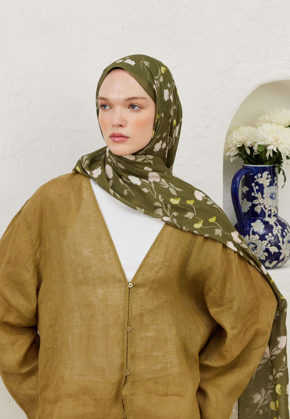 Haki Soft Flowers  Desen Rami Şal