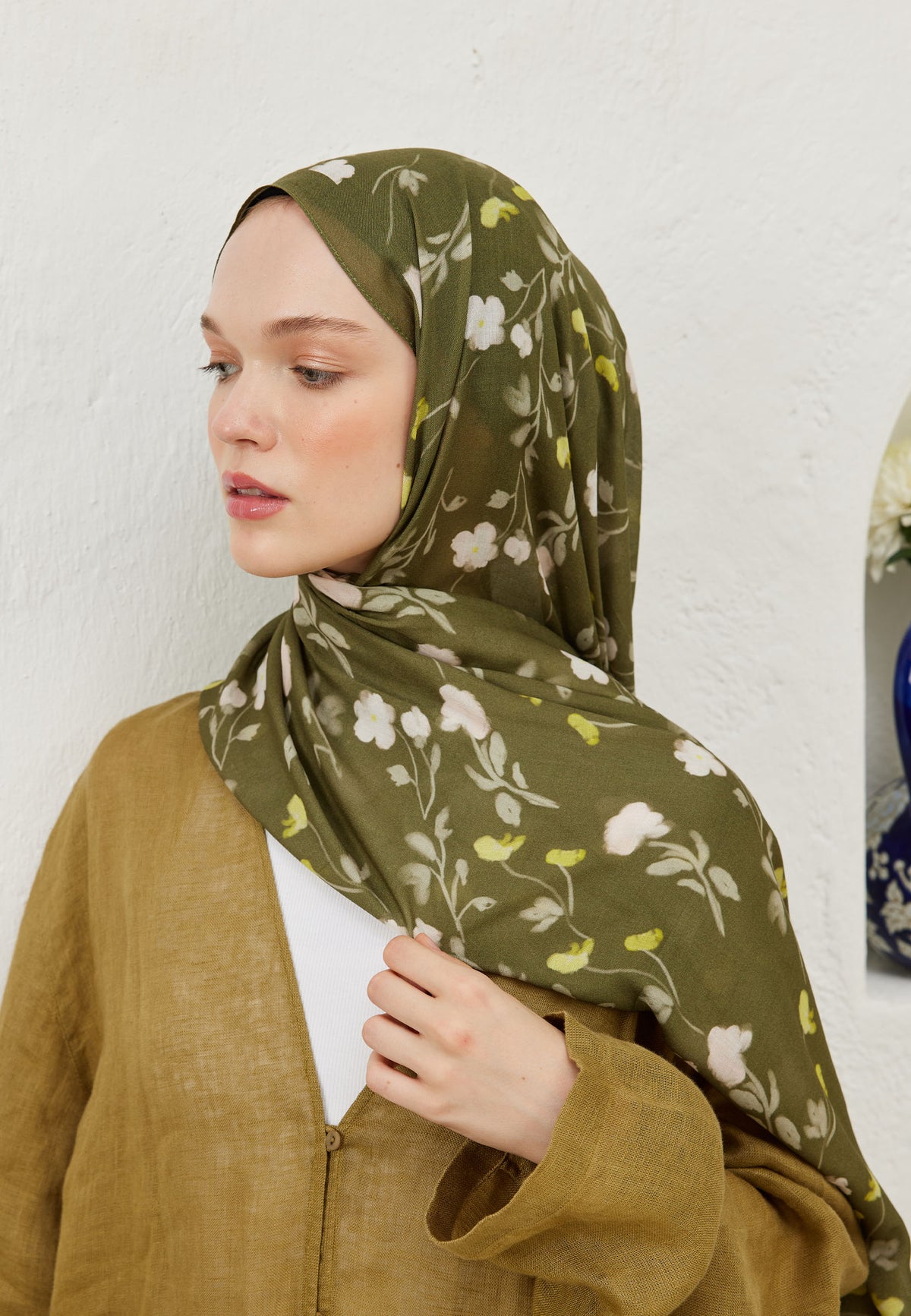 Haki Soft Flowers  Desen Rami Şal
