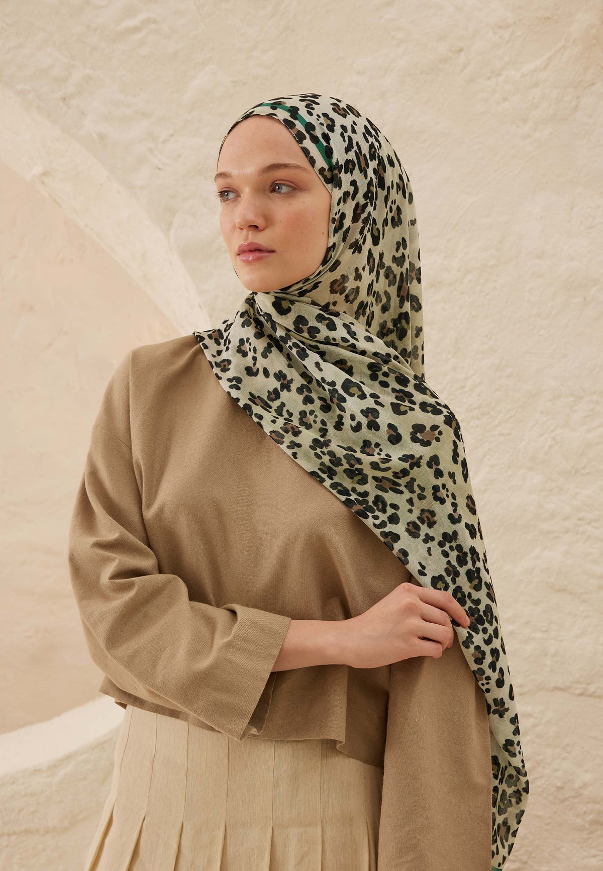 Soft Yeşil Leopar Desen Rami Şal