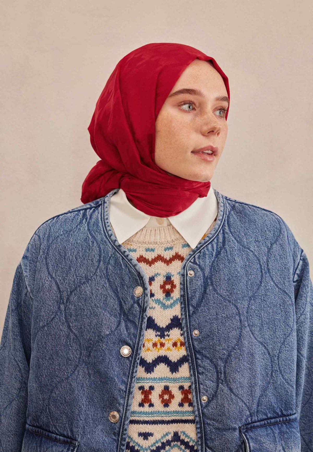 Kırmızı Kazayağı Jakarlı Şal