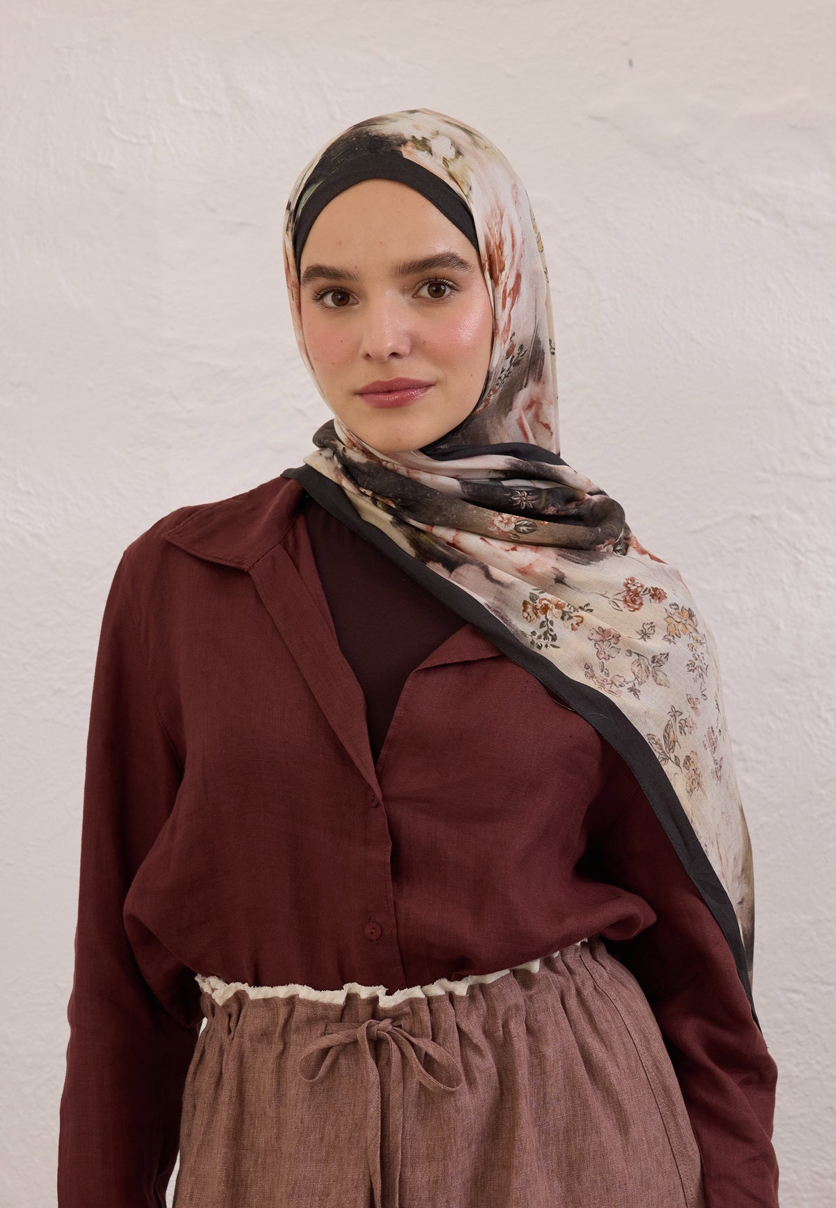 Siyah Vıntage Rose Desen Rami Şal