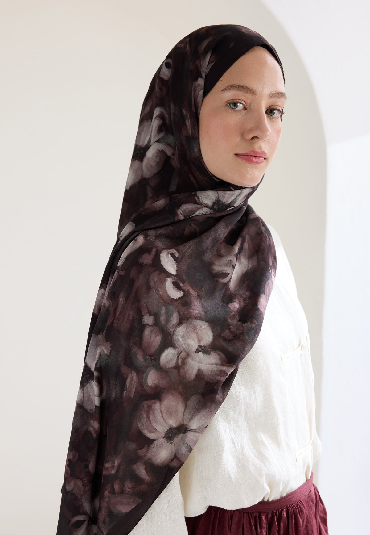 Kahve Hıbıscus Beauty Floş Viskon Şal