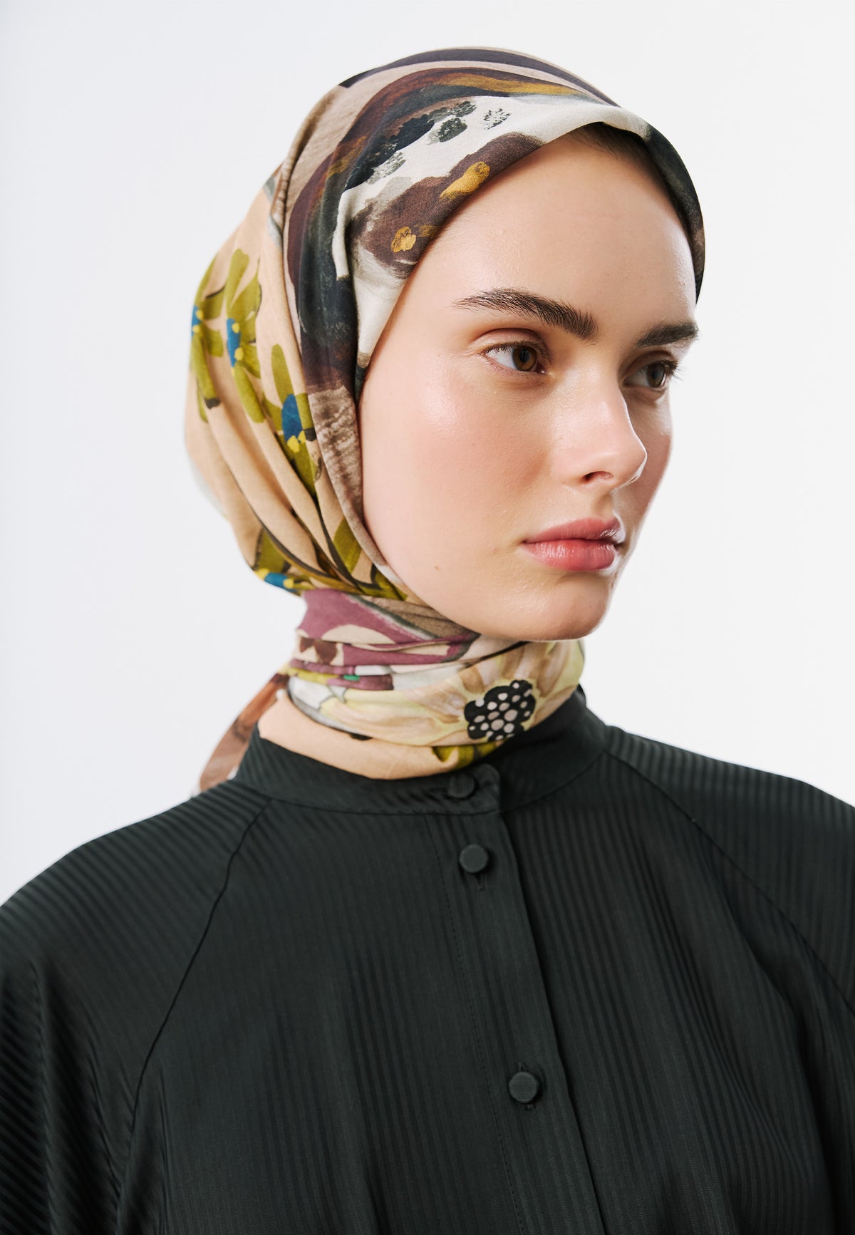 Floral Story Desen Vual Eşarp Erik Çürüğü