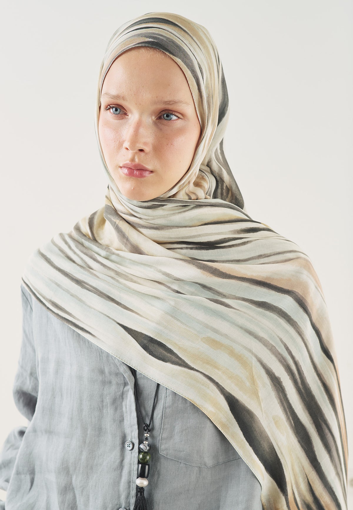Dark Batik Desen Soft Viskon Şal Siyah