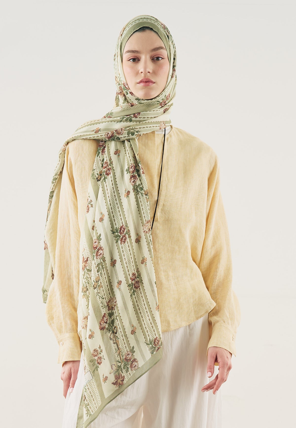 Yeşil Floral Touch Desen Soft Viskon Şal