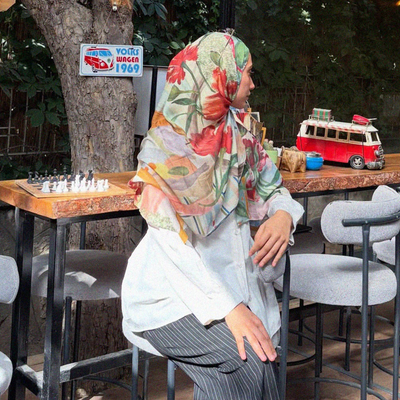 Summer Reverie Desen Rami Viskon Şal Kırmızı